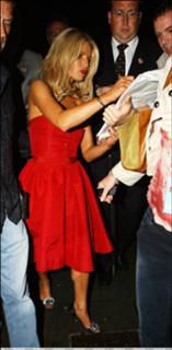 Jessica Simpson feet photo thumbnail