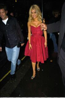 Jessica Simpson feet photo thumbnail