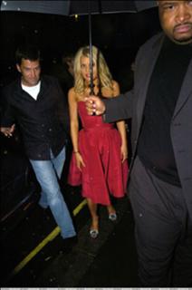 Jessica Simpson feet photo thumbnail