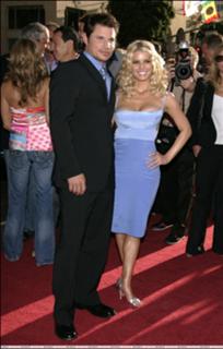 Jessica Simpson feet photo thumbnail