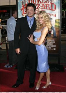 Jessica Simpson feet photo thumbnail