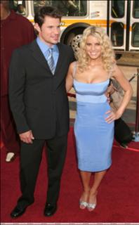 Jessica Simpson feet photo thumbnail