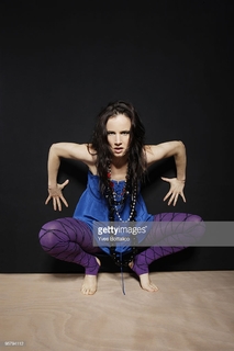 Juliette Lewis feet photo thumbnail