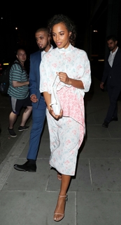 Rochelle Humes feet photo thumbnail