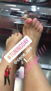 Katarzyna Cichopek feet photo thumbnail