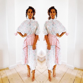 Rochelle Humes feet photo thumbnail