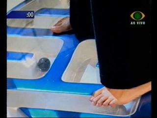 Ellen Rocche feet photo 5