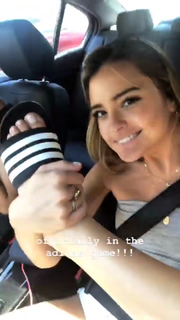 Vale Genta feet photo thumbnail