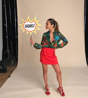 Jamie Chung feet photo thumbnail