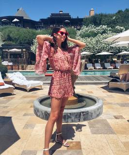 Sara Sampaio feet photo thumbnail