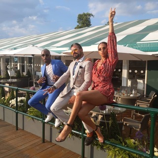 Alesha Dixon feet photo thumbnail