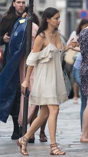 Adriana Lima feet photo thumbnail