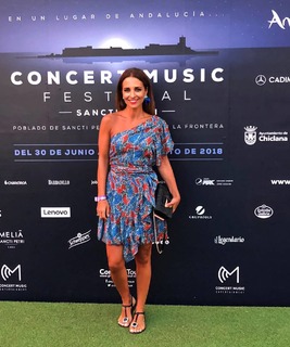 Paula Echevarría feet photo thumbnail
