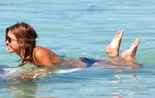 Audrina Patridge feet photo thumbnail
