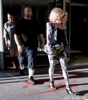 Lady Gaga feet photo thumbnail