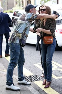 Liv Tyler feet photo thumbnail