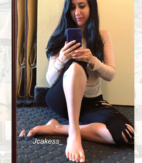 Jenelle Jcakess feet photo thumbnail