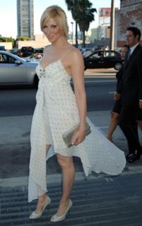 Debbie Gibson feet photo thumbnail