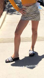 Vale Genta feet photo thumbnail