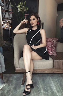 Cynthia Rodríguez feet photo thumbnail