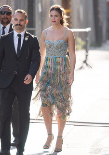 Mandy Moore feet photo thumbnail