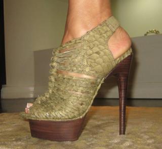 Evelyn Lozada feet photo thumbnail