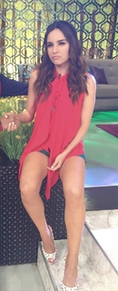 Tania Rincón feet photo thumbnail