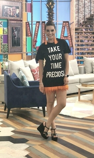 Tania Rincón feet photo thumbnail