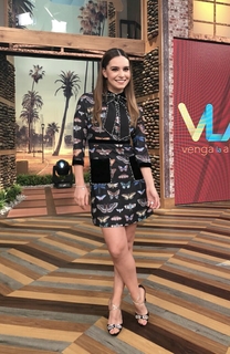 Tania Rincón feet photo thumbnail