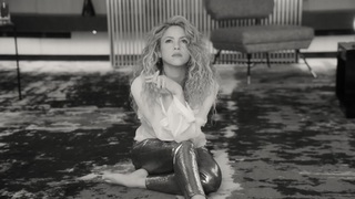 Shakira feet photo thumbnail