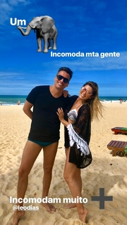 Lívia Andrade feet photo thumbnail
