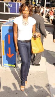 Serena Williams feet photo thumbnail