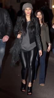 Nicole Scherzinger feet photo thumbnail