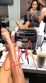 Brooke Burke feet photo thumbnail