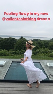 Naomi Watts feet photo thumbnail