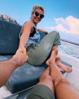 Gemma Atkinson feet photo thumbnail