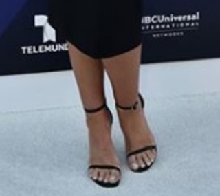 Gaby Espino feet photo thumbnail