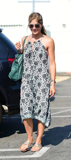 Selma Blair feet photo thumbnail