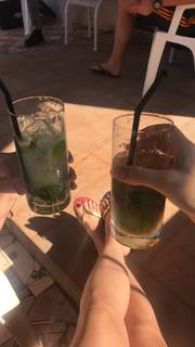 Alaine Crissiê feet photo thumbnail