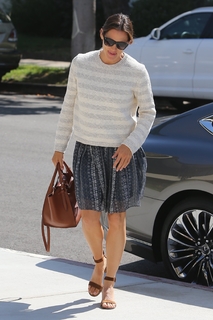 Jennifer Garner feet photo thumbnail