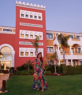 Paula Echevarría feet photo thumbnail