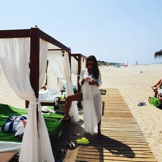 Paula Echevarría feet photo thumbnail