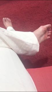 Alaine Crissiê feet photo thumbnail