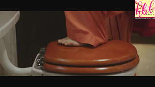 Alia Bhatt feet photo thumbnail