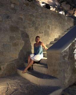 Melissa Joan Hart feet photo thumbnail