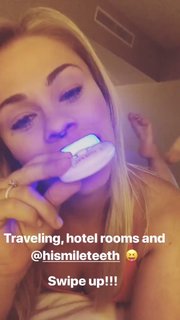 Paige VanZant feet photo thumbnail