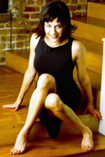 Brittany Murphy feet photo thumbnail