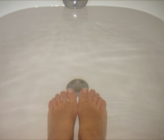Dulce María feet photo thumbnail