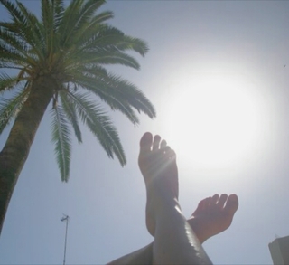 Dulce María feet photo thumbnail
