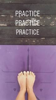 Kino MacGregor feet photo thumbnail